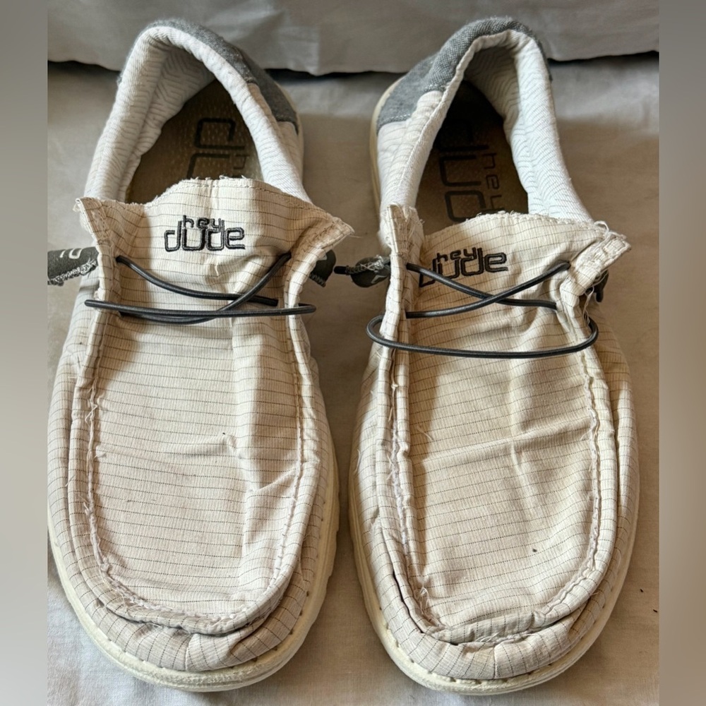 Hey Dude Wally Shawdow 110060166 White W/Gray Striped Lace Up Women’s Sz 13
